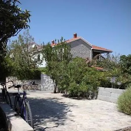 Anja بيت للعطل